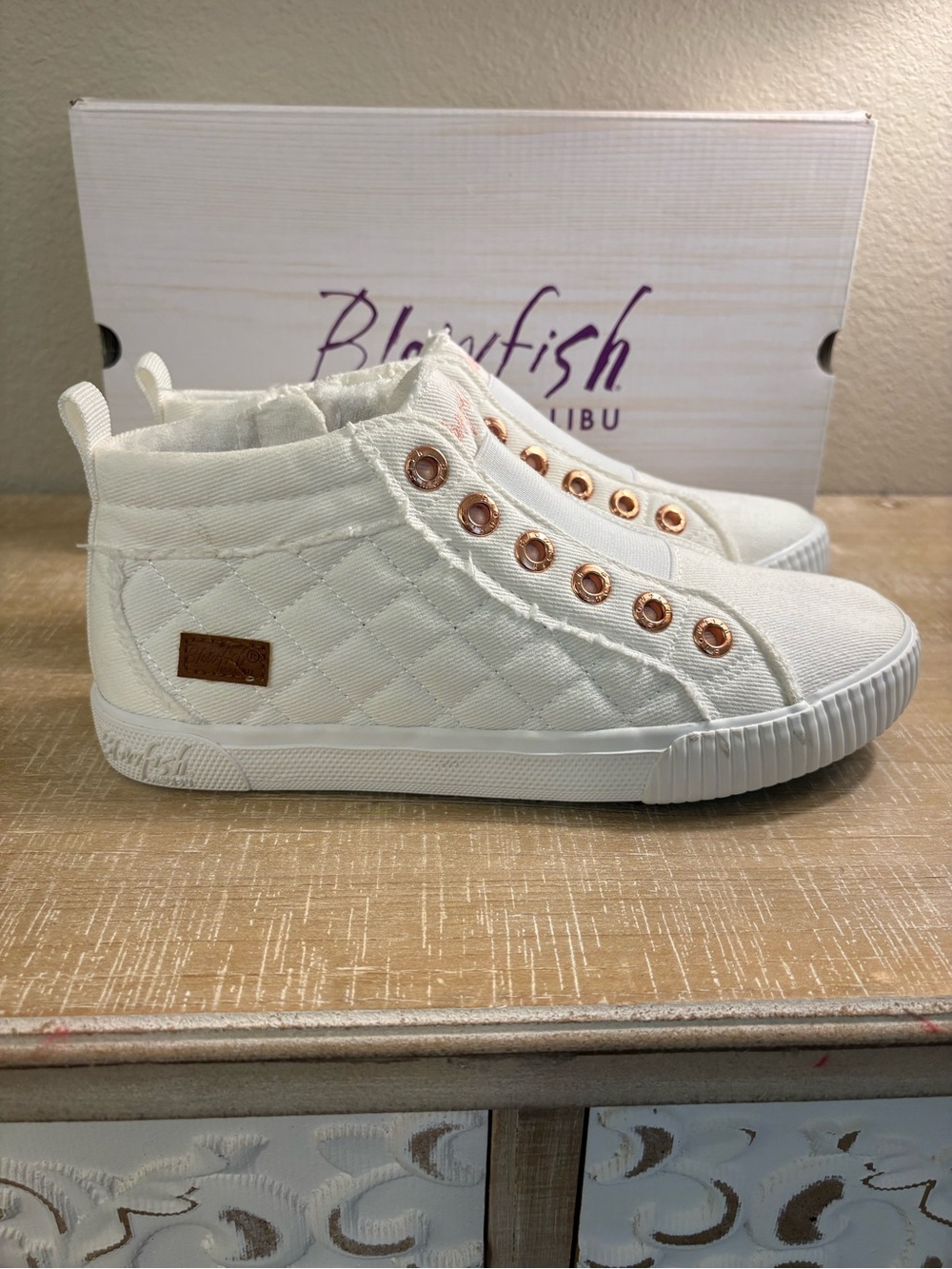 BLOWFISH Malibu White Hipster Smoked Twill Quilted High Top Sneakers Size 7